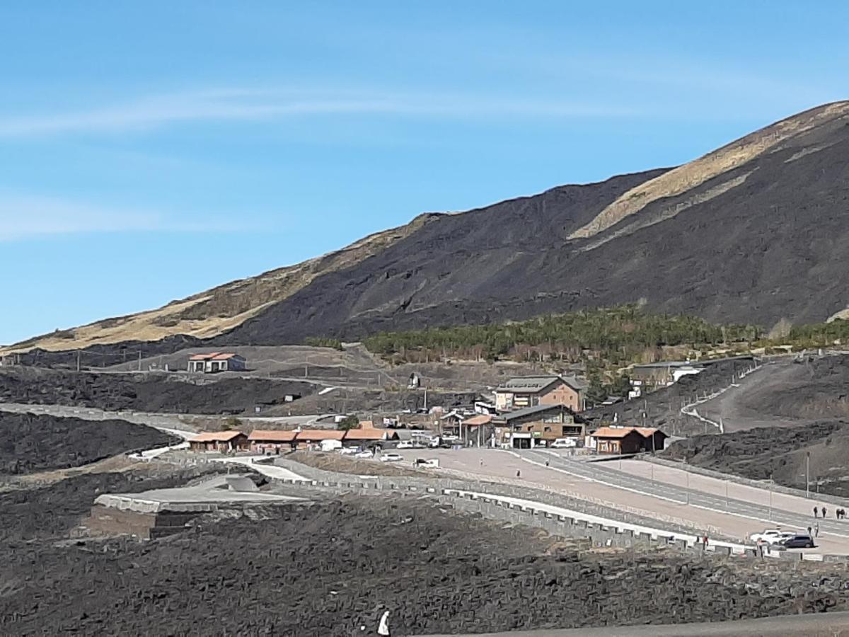 מלון ניקולוסי Etna Relax מראה חיצוני תמונה